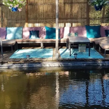In Nexans With Private Heated Pool *
